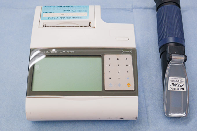 尿検査機器